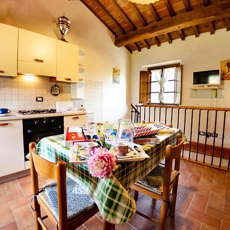 Podere Di Mero Casolare Buti エクステリア 写真